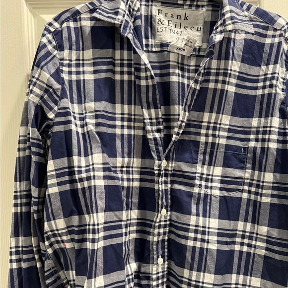 Frank & Eileen Navy and White Plaid Button Down 100% Cotton Women’s Blouse Top - Picture 5 of 7